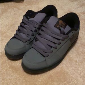Etnies shoes